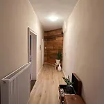 - Appartement *